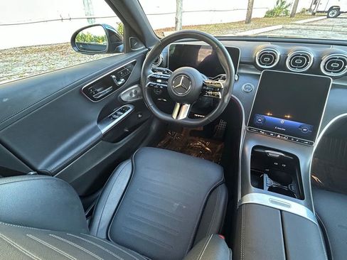Used 2025 Mercedes-Benz C 300 4MATIC Sedan image 9