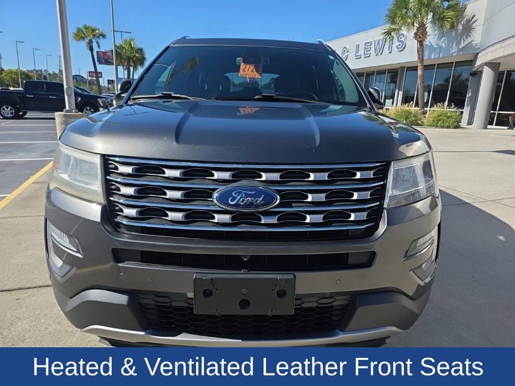 Used 2017 Ford Explorer Limited w/ Equipment Group 301A FWD image 2
