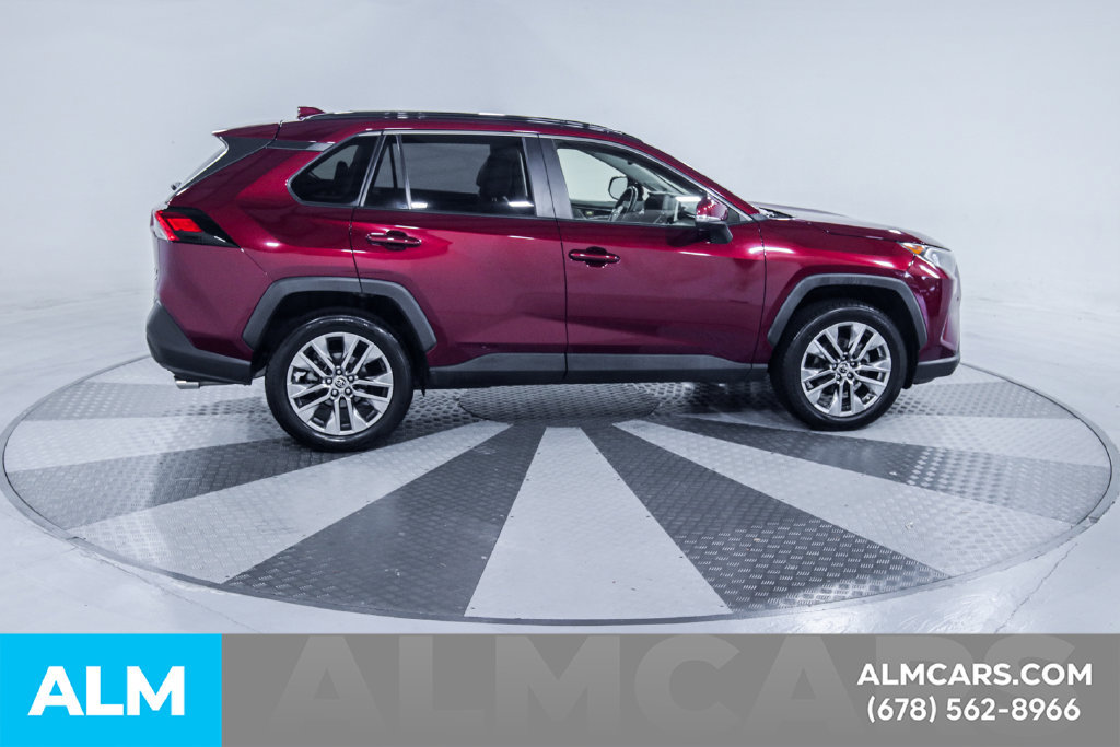 Used 2019 Toyota RAV4 XLE Premium w/ Advanced Technology Package AWD/4WD image 8