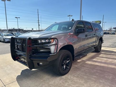 Used 2019 Chevrolet Silverado 1500 LT Trail Boss w/ Convenience Package image 6