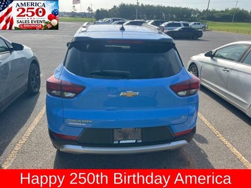 Used 2024 Chevrolet TrailBlazer LT w/ Convenience Package FWD image 5