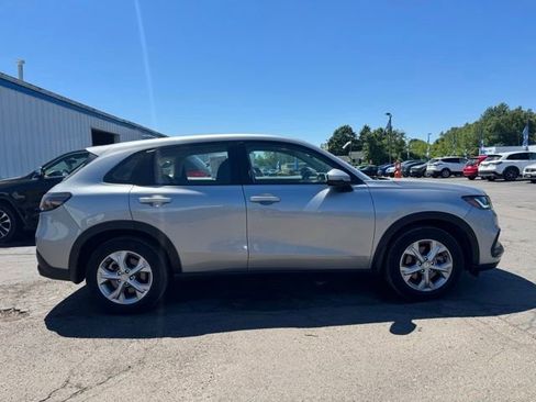 Used 2024 Honda HR-V LX image 1