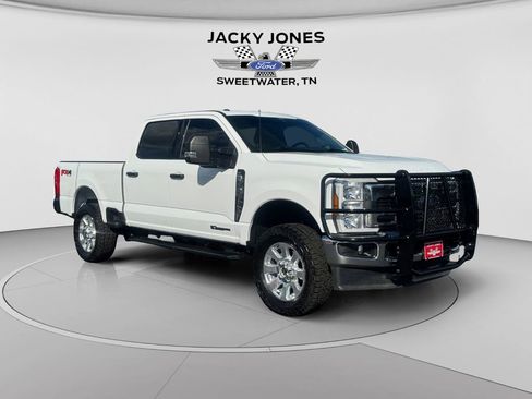 Used 2025 Ford F250 XLT w/ FX4 Off-Road Package AWD/4WD image 7
