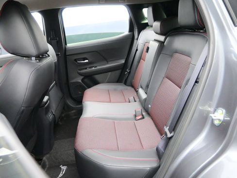 New 2026 Nissan Kicks SR AWD/4WD image 9