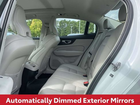 Used 2020 Volvo S60 T6 Momentum AWD/4WD image 13
