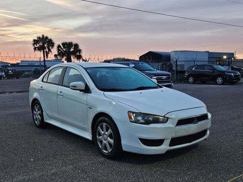 Used 2015 Mitsubishi Lancer ES image 2