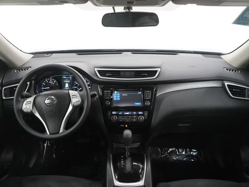 Used 2016 Nissan Rogue SV w/ SV Premium Package AWD/4WD image 13