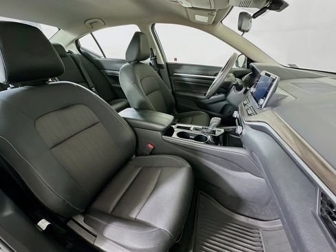 Used 2023 Nissan Altima 2.5 SV image 29