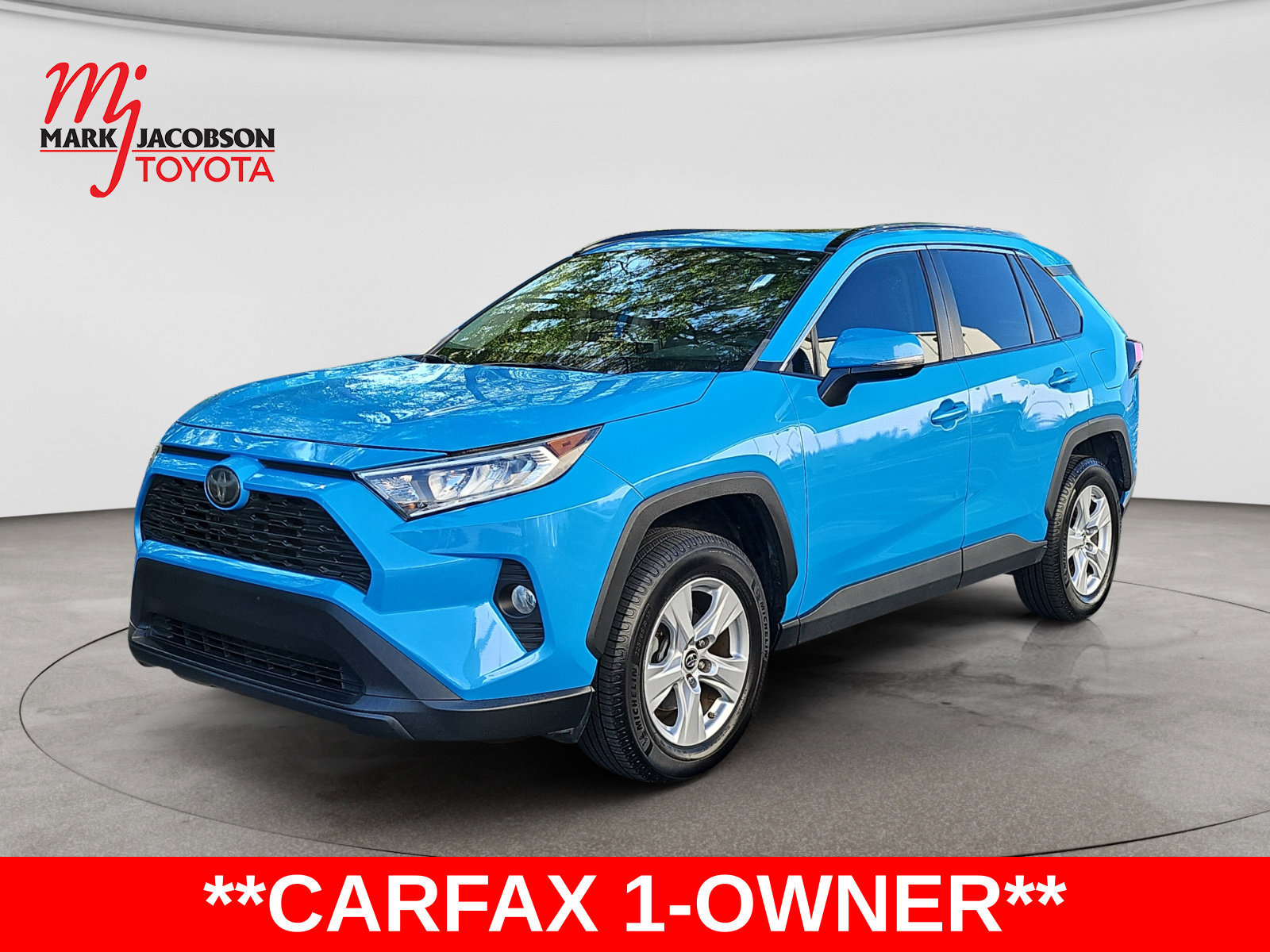 Used 2019 Toyota RAV4 XLE w/ Convenience Package FWD image 1