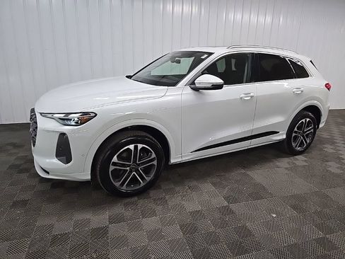 Used 2025 Audi Q5 Premium w/ Convenience Package AWD/4WD image 6