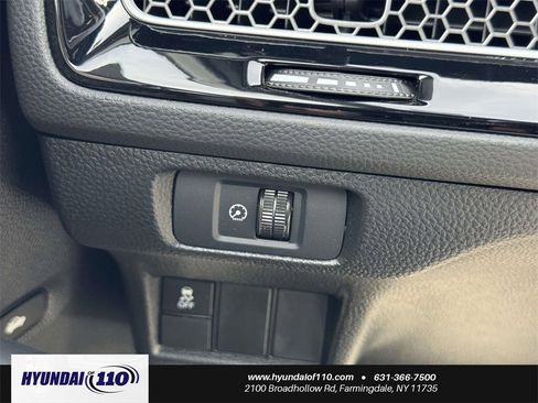 Used 2025 Honda Civic Sport image 25