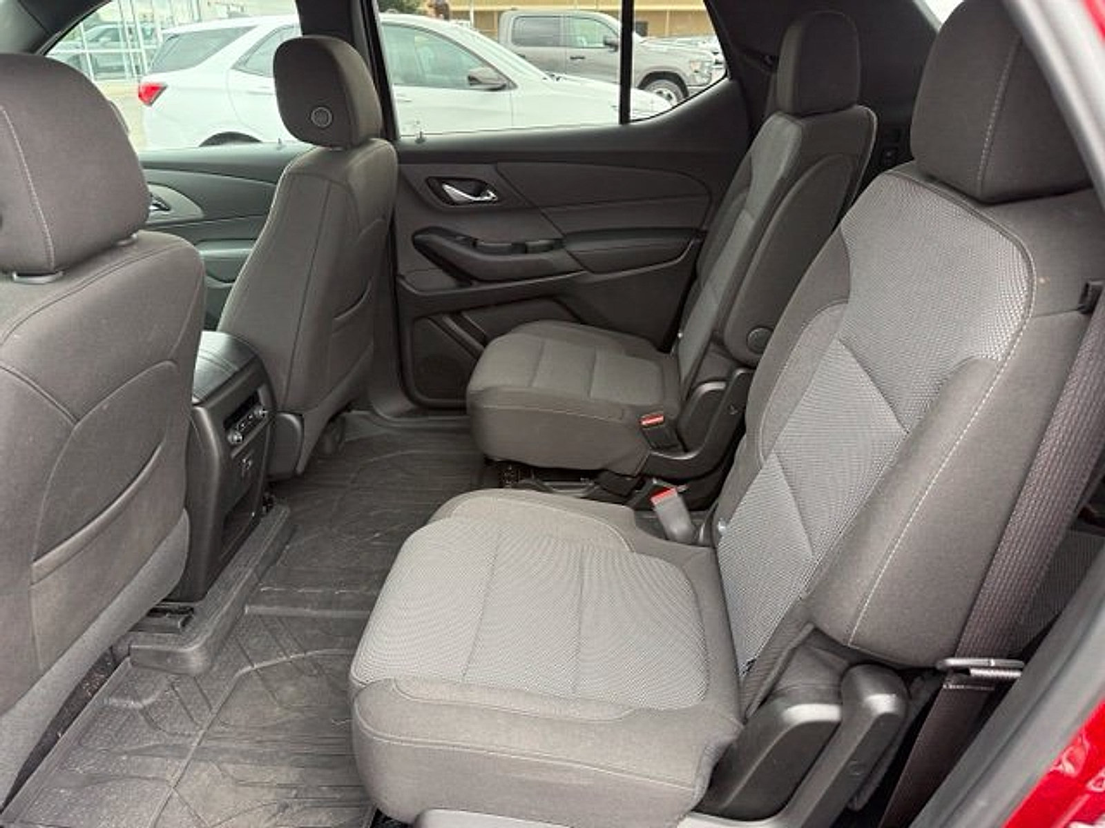 Certified 2024 Chevrolet Traverse LT w/ LPO, Floor Liner Package AWD/4WD image 17