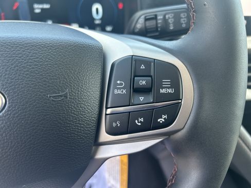 New 2025 Ford Explorer Active w/ Active Comfort Package image 18