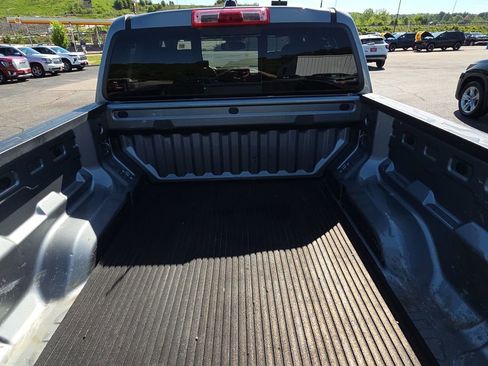 Used 2023 Chevrolet Colorado Z71 w/ Z71 Convenience Package 2 AWD/4WD image 8