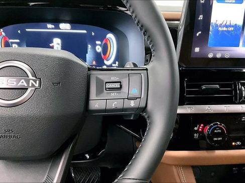 New 2026 Nissan Pathfinder Platinum AWD/4WD image 23