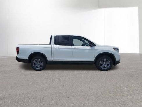 Used 2024 Honda Ridgeline TrailSport image 11