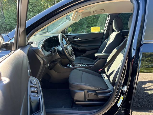 Used 2025 Buick Encore GX Preferred AWD/4WD image 26