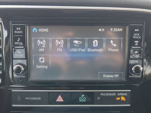 Used 2019 Mitsubishi Outlander ES FWD image 16