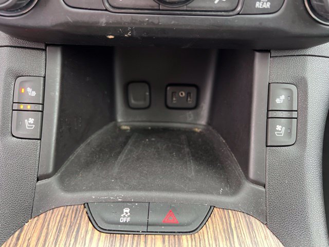 Used 2019 GMC Acadia Denali w/ Technology Package AWD/4WD image 31