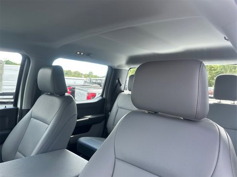 New 2026 Ford F250 XL w/ FX4 Off-Road Package image 18