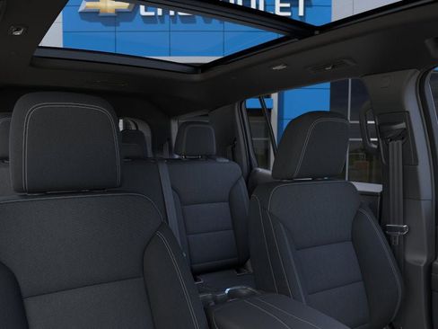 New 2026 Chevrolet Traverse LT w/ Sun and Wheel Package FWD image 49