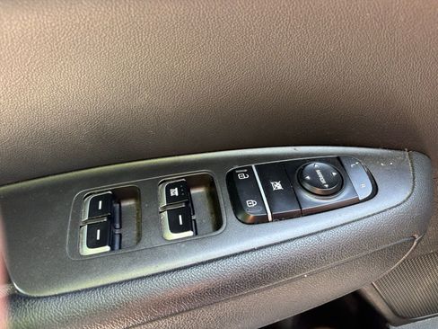 Used 2017 Kia Optima LX FWD image 11