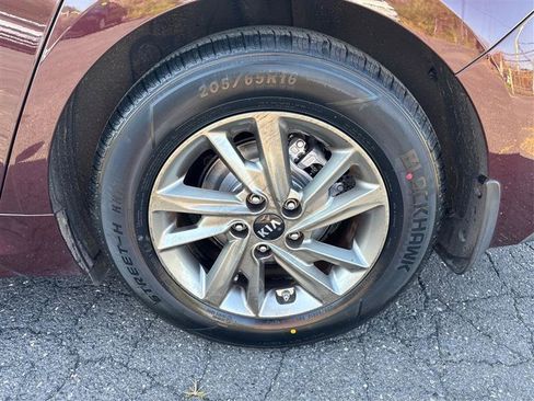 Used 2019 Kia Optima LX FWD image 29