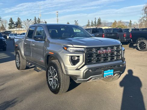 Used 2024 GMC Canyon AT4 w/ Technology Package image 7