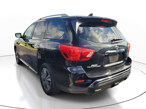 Used 2019 Nissan Pathfinder SV FWD image 6