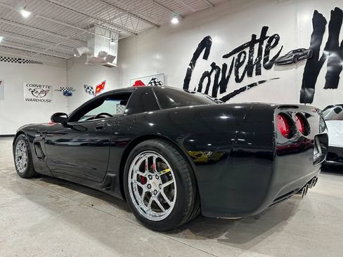 Used 2003 Chevrolet Corvette Z06 w/ Memory Package, 3 Drivers RWD image 4