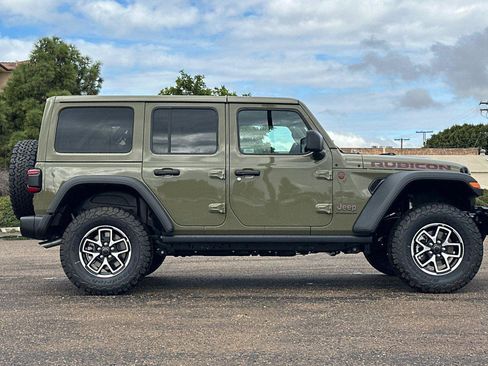 New 2026 Jeep Wrangler Unlimited Rubicon w/ Safety Group image 3