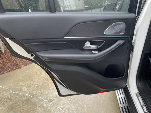 Certified 2020 Mercedes-Benz GLE 580 4MATIC image 38