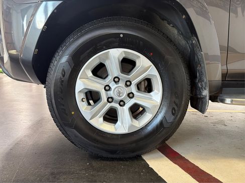 Used 2014 Toyota 4Runner SR5 Premium RWD image 13