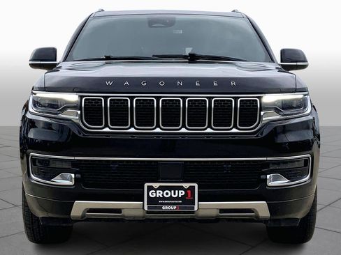 Used 2023 Jeep Wagoneer L Series III w/ Preferred Equipment Group image 3
