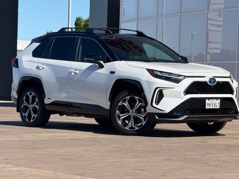 Used 2024 Toyota RAV4 XSE w/ Premium Package AWD/4WD image 2