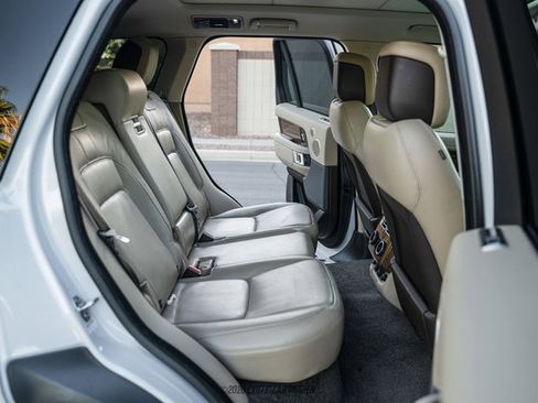 Used 2019 Land Rover Range Rover Supercharged AWD/4WD image 45