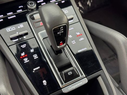 Used 2019 Porsche Cayenne image 32