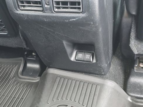 Used 2022 Toyota 4Runner Limited image 35