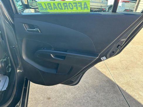 Used 2017 Chevrolet Sonic LT image 15