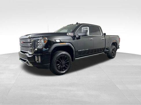 Used 2022 GMC Sierra 2500 Denali w/ Denali Black Diamond Edition image 2