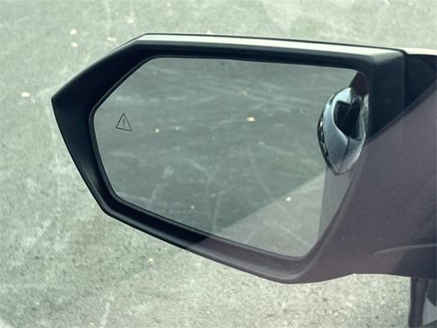 Used 2024 Hyundai Elantra Limited image 14