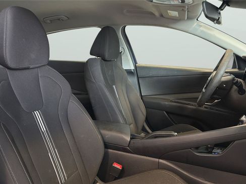 Used 2023 Hyundai Elantra SEL FWD image 16