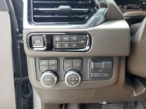 New 2026 GMC Yukon XL Elevation AWD/4WD image 29