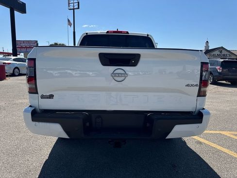 New 2026 Nissan Frontier SV w/ All-Weather Content Package image 4