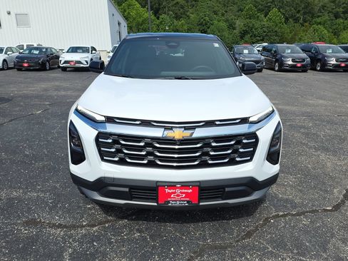 New 2026 Chevrolet Equinox LT w/ Convenience Package II FWD image 3