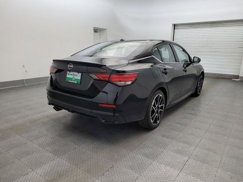 Used 2025 Nissan Sentra SR FWD image 9