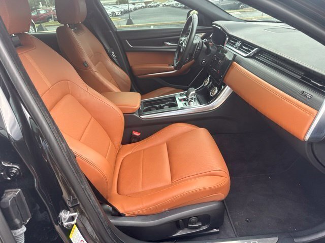 Used 2024 Jaguar XF R-Dynamic SE AWD/4WD image 24