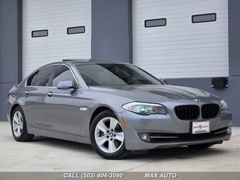 Used 2013 BMW 528i Sedan image 1