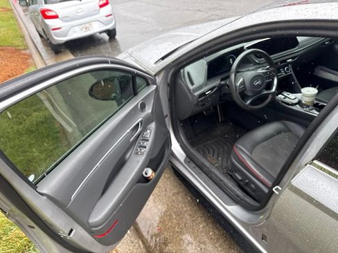 Used 2021 Hyundai Sonata SEL Plus w/ Tech Package FWD image 16