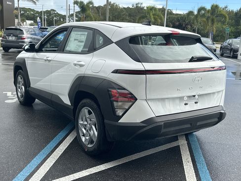 New 2026 Hyundai Kona SE FWD image 8